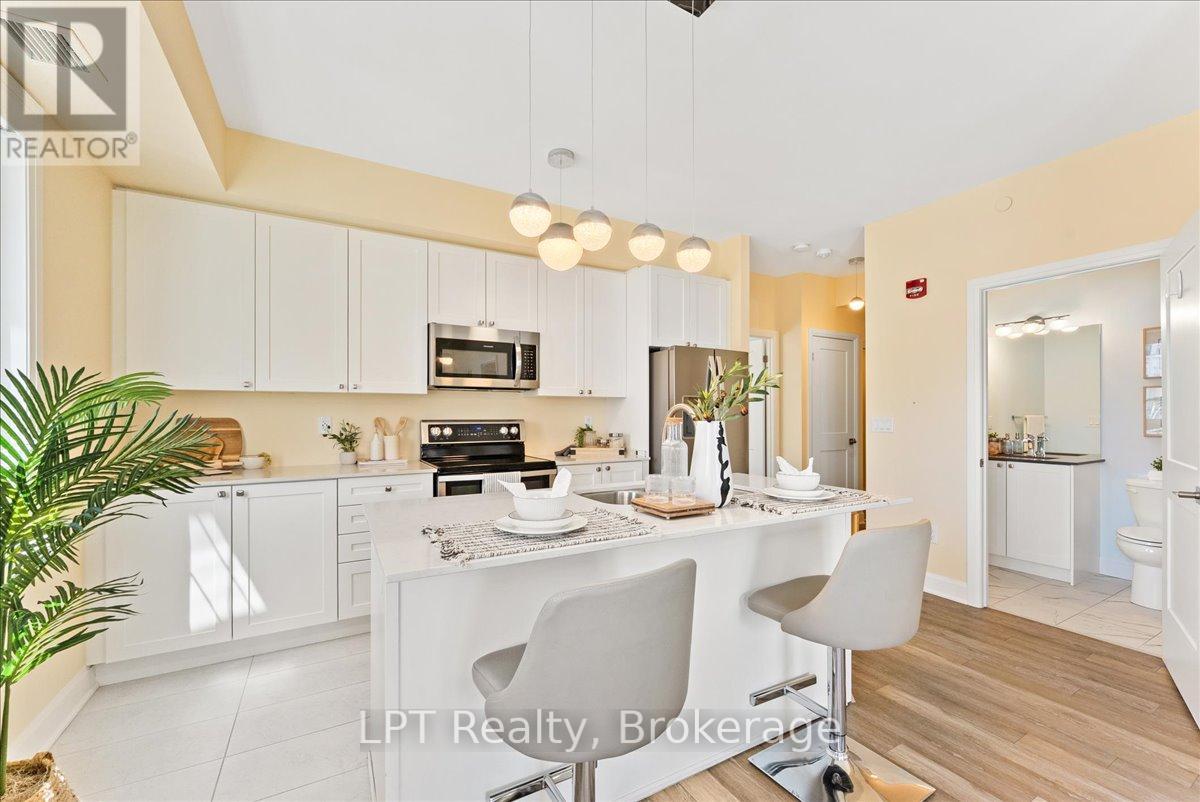 102 - 50 Lakebreeze Drive, Clarington (Newcastle), Ontario  L1B 0V9 - Photo 10 - E13103408