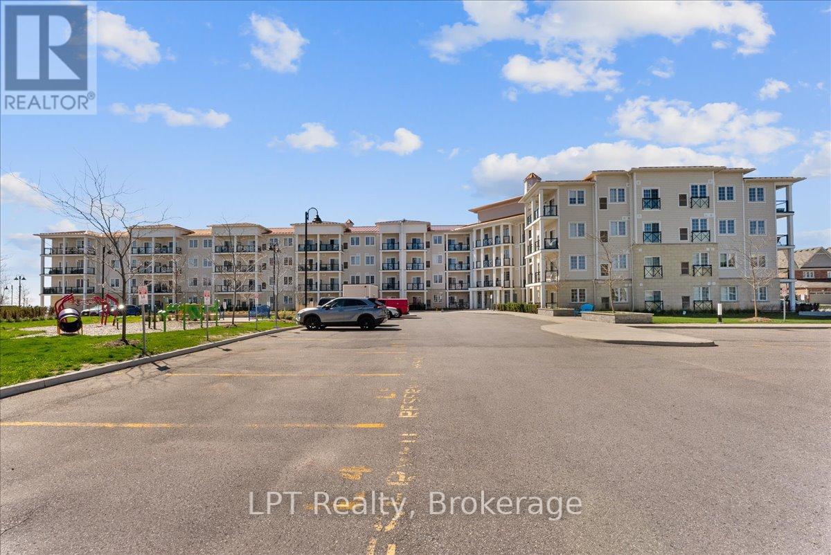 102 - 50 Lakebreeze Drive, Clarington (Newcastle), Ontario  L1B 0V9 - Photo 37 - E13103408
