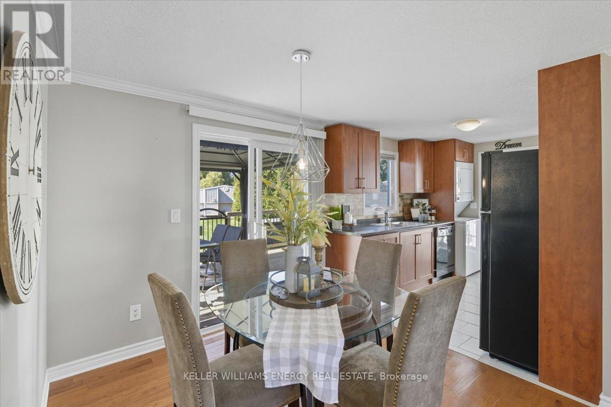79 Fairway Drive, Clarington (Newcastle), Ontario  L1B 1B1 - Photo 13 - E13103792