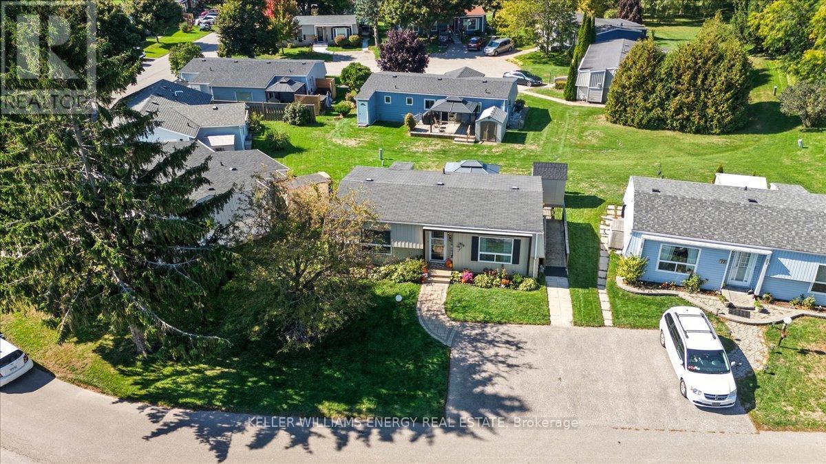 79 Fairway Drive, Clarington (Newcastle), Ontario  L1B 1B1 - Photo 5 - E13103792