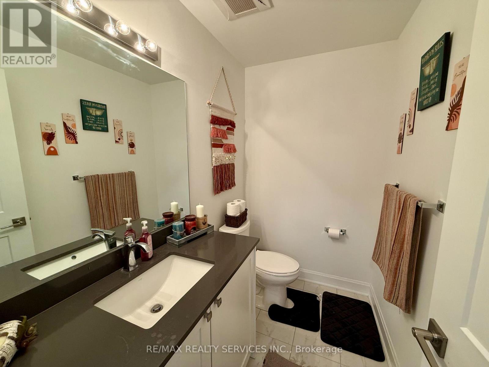 229 - 50 Lakebreeze Drive, Clarington (Newcastle), Ontario  L1B 1N4 - Photo 16 - E13061042