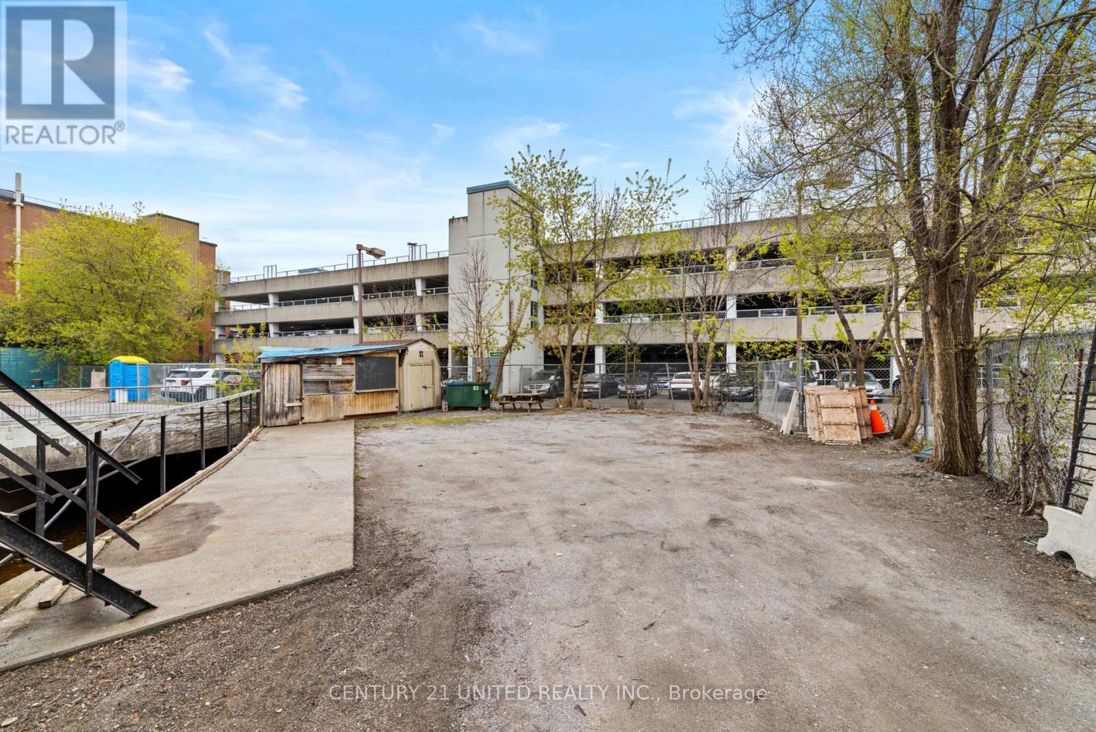 197 Hunter Street W, Peterborough (Town Ward 3), Ontario  K9H 2L1 - Photo 14 - X13104184