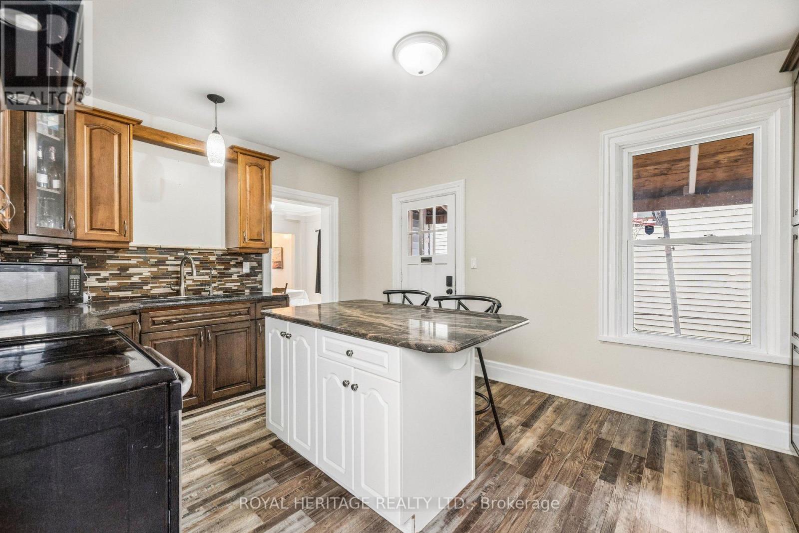 505 Paterson Street, Peterborough (Town Ward 3), Ontario  K9J 4P8 - Photo 10 - X13105242