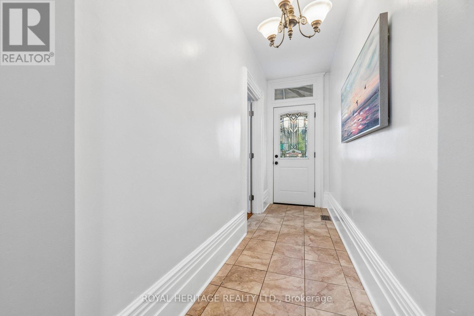 505 Paterson Street, Peterborough (Town Ward 3), Ontario  K9J 4P8 - Photo 2 - X13105242