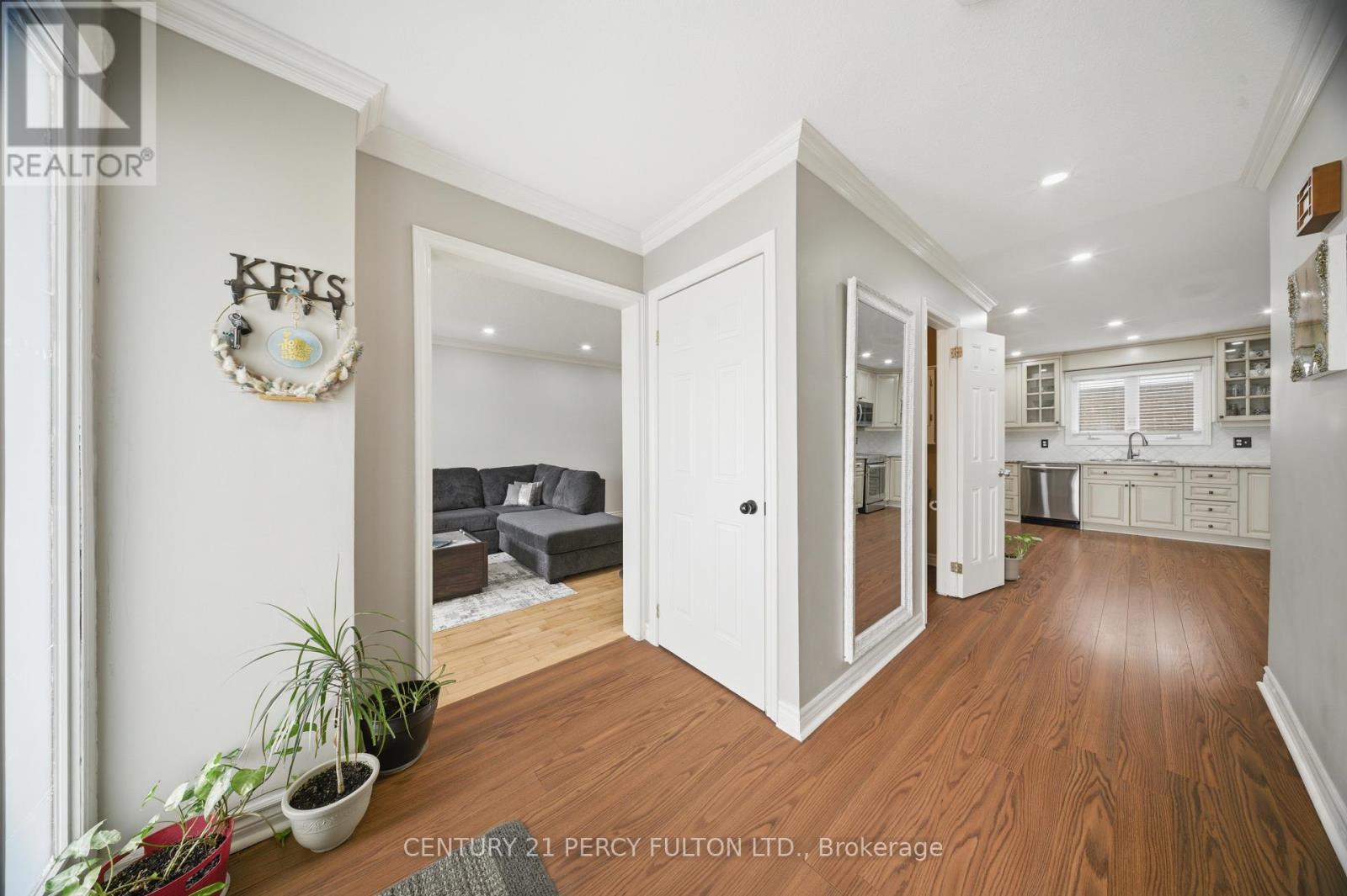 1853 Mapleridge Drive, Peterborough (Monaghan Ward 2), Ontario  K9K 1R1 - Photo 7 - X13107258