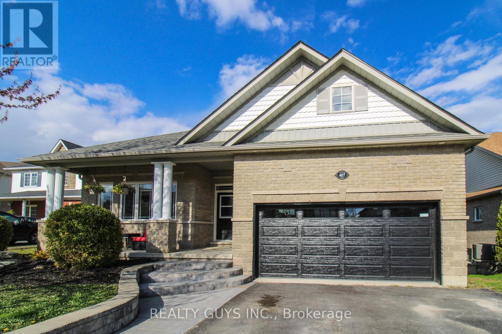 407 CARRIAGE LANE, peterborough (northcrest ward 5), Ontario