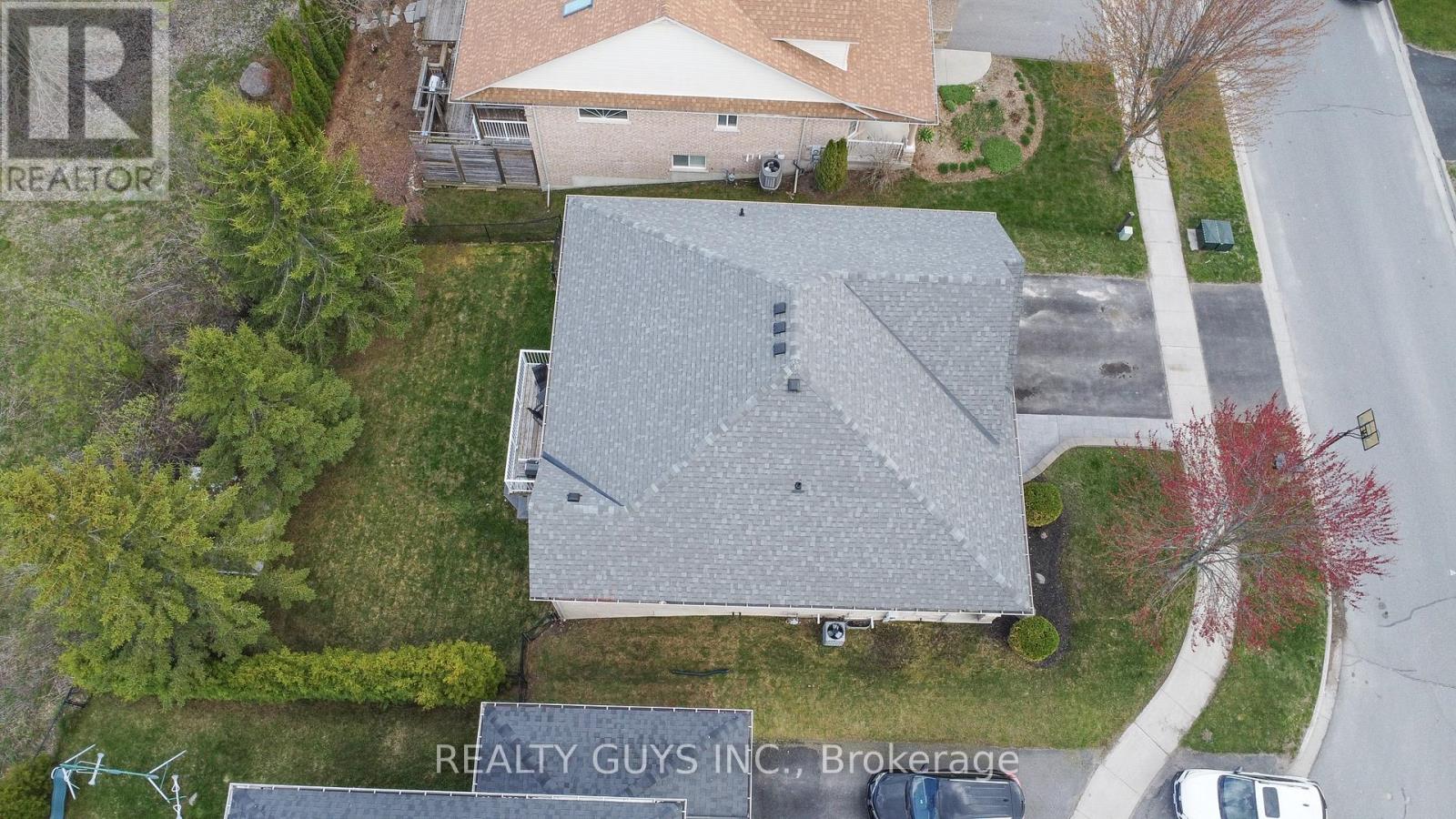 407 Carriage Lane, Peterborough (Northcrest Ward 5), Ontario  K9L 2A5 - Photo 10 - X13109482