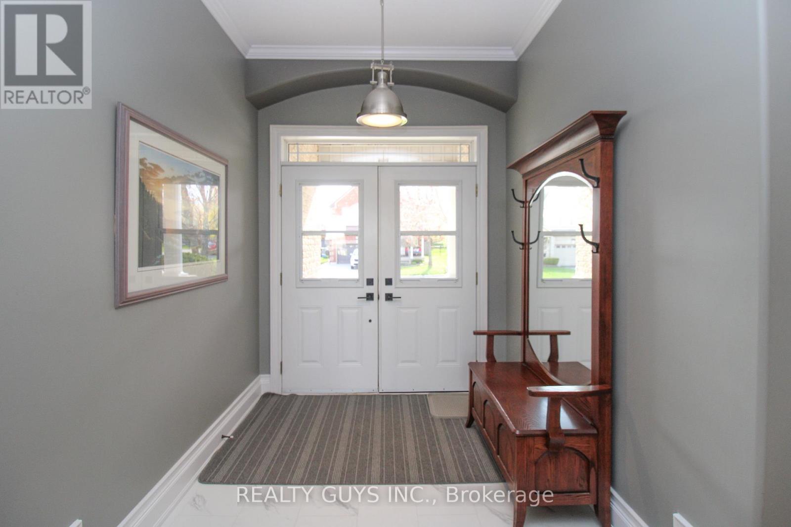 407 Carriage Lane, Peterborough (Northcrest Ward 5), Ontario  K9L 2A5 - Photo 12 - X13109482