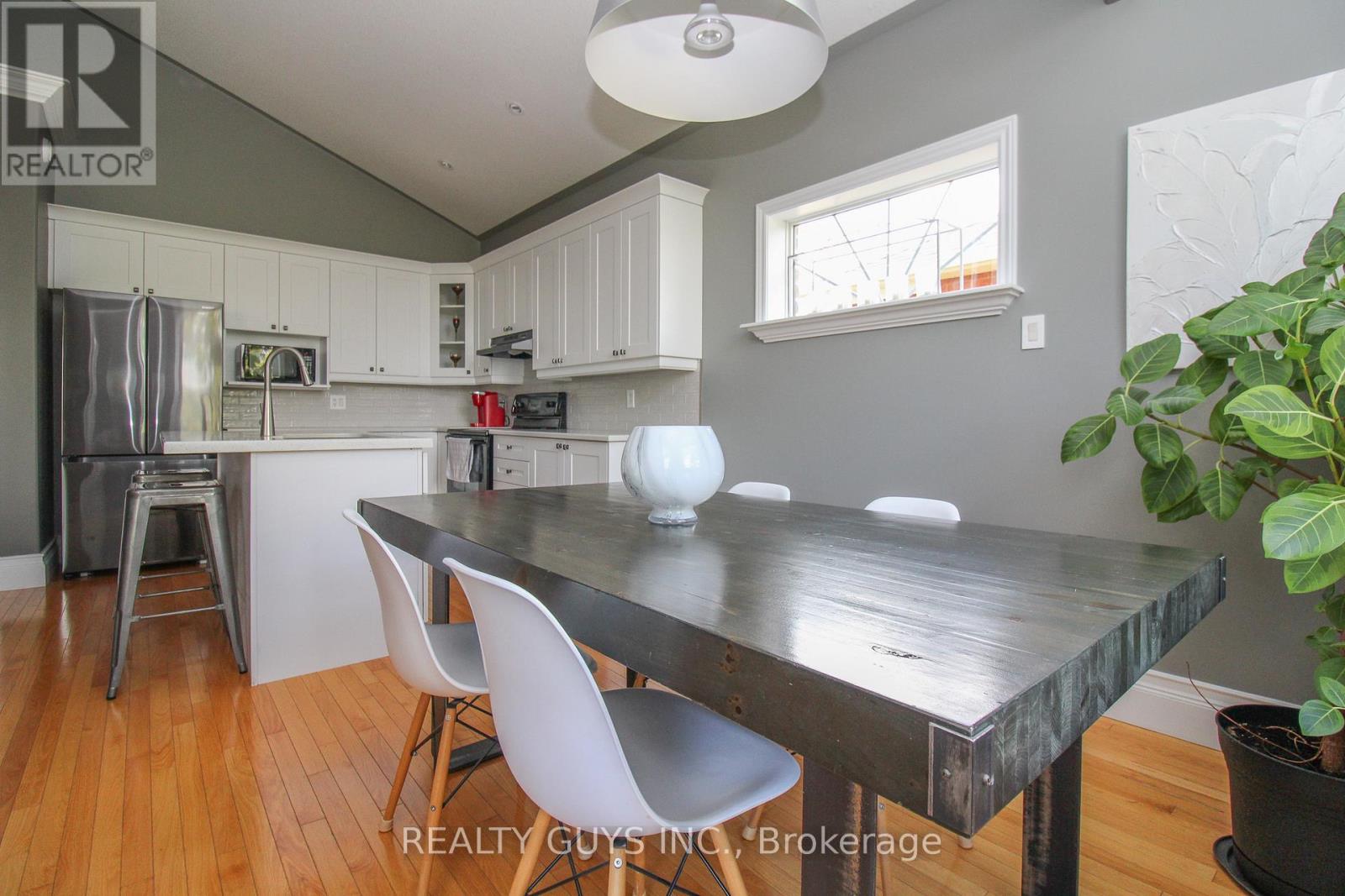 407 Carriage Lane, Peterborough (Northcrest Ward 5), Ontario  K9L 2A5 - Photo 22 - X13109482