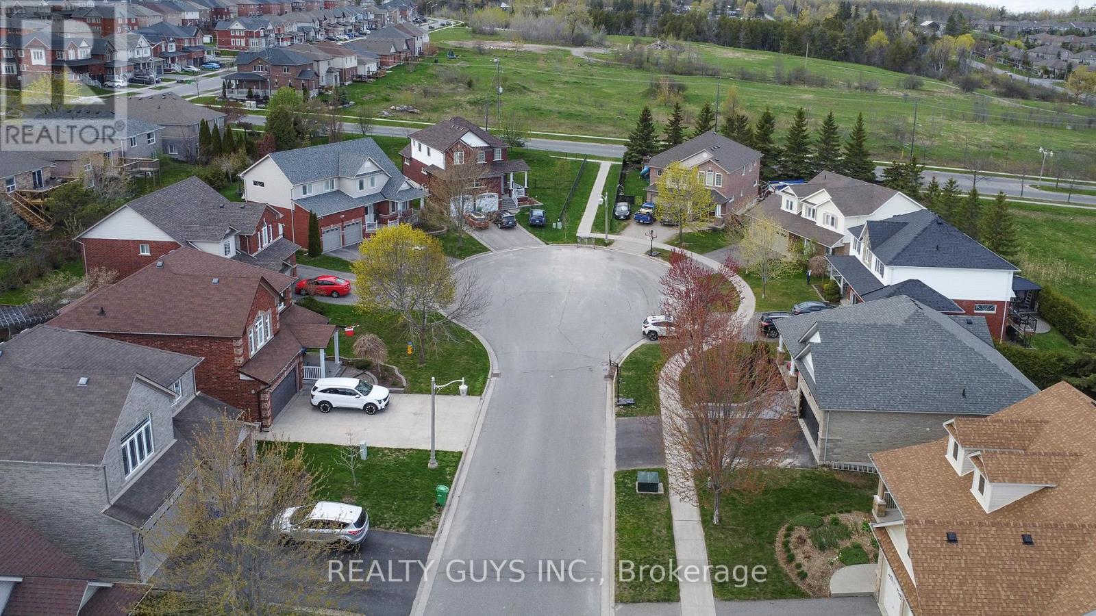 407 Carriage Lane, Peterborough (Northcrest Ward 5), Ontario  K9L 2A5 - Photo 9 - X13109482
