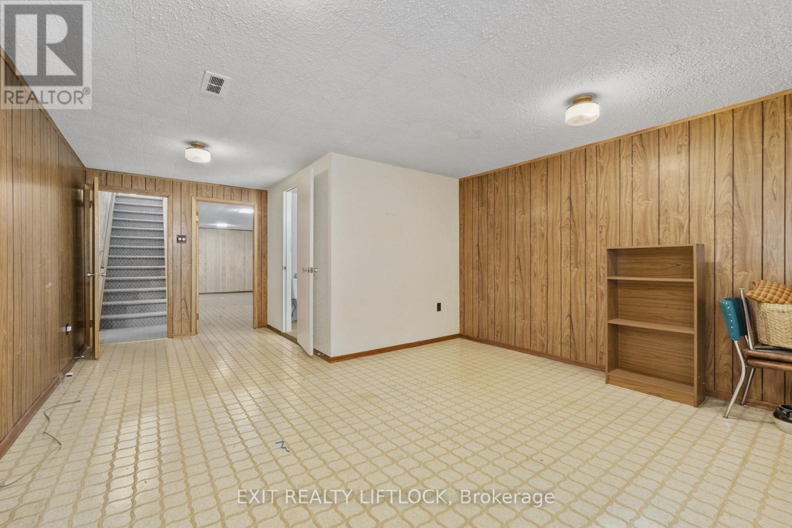 1224 Cabot Street, Peterborough (Northcrest Ward 5), Ontario  K9H 6W9 - Photo 18 - X13109500