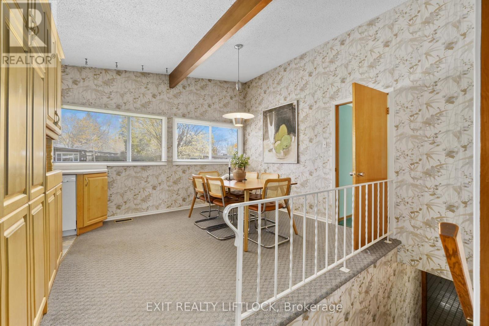 1224 Cabot Street, Peterborough (Northcrest Ward 5), Ontario  K9H 6W9 - Photo 8 - X13109500