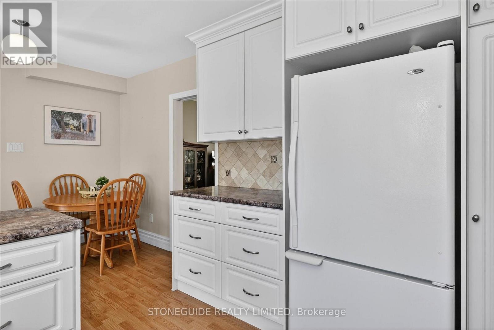 29 Weller Crescent, Peterborough (Monaghan Ward 2), Ontario  K9J 6J4 - Photo 10 - X13109502