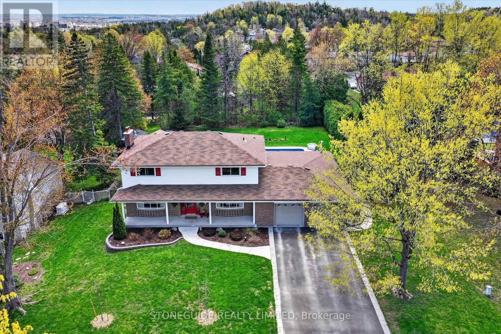 29 Weller Crescent, Peterborough (Monaghan Ward 2), Ontario  K9J 6J4 - Photo 2 - X13109502