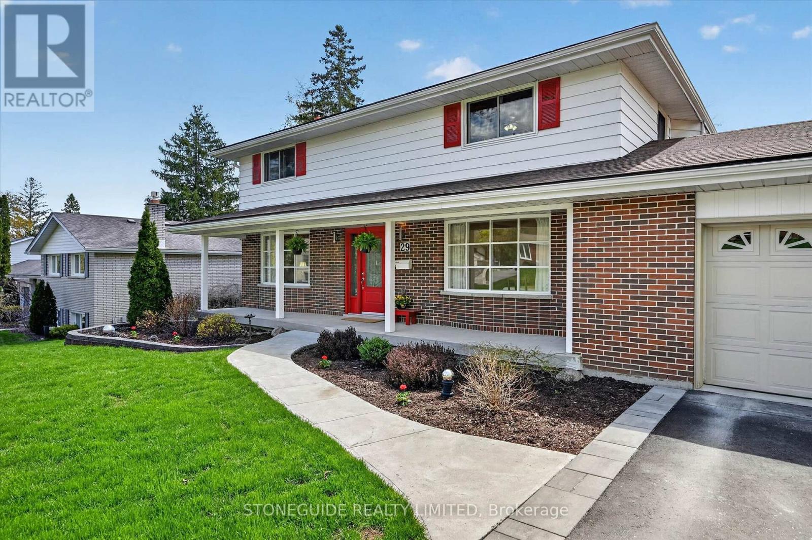29 Weller Crescent, Peterborough (Monaghan Ward 2), Ontario  K9J 6J4 - Photo 5 - X13109502