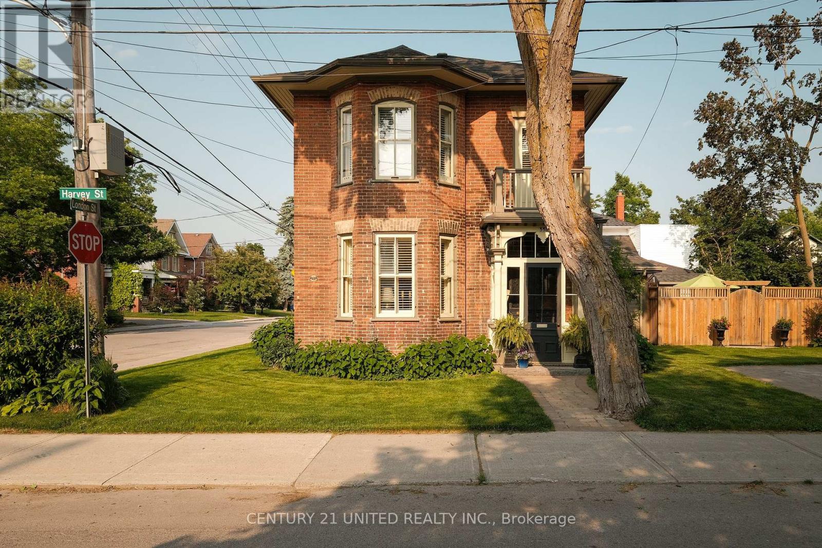558 Harvey Street, Peterborough (Town Ward 3), Ontario  K9H 3K9 - Photo 35 - X13110260