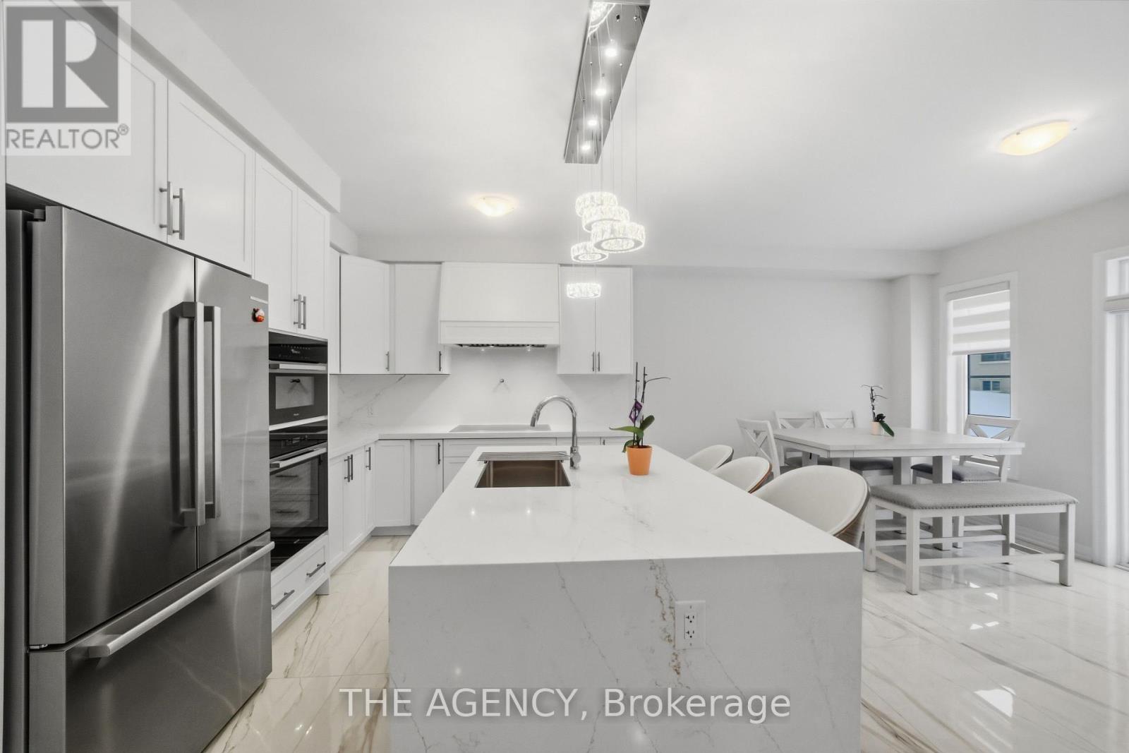 134 Flood Avenue, Clarington (Newcastle), Ontario  L1B 0W6 - Photo 11 - E13110492