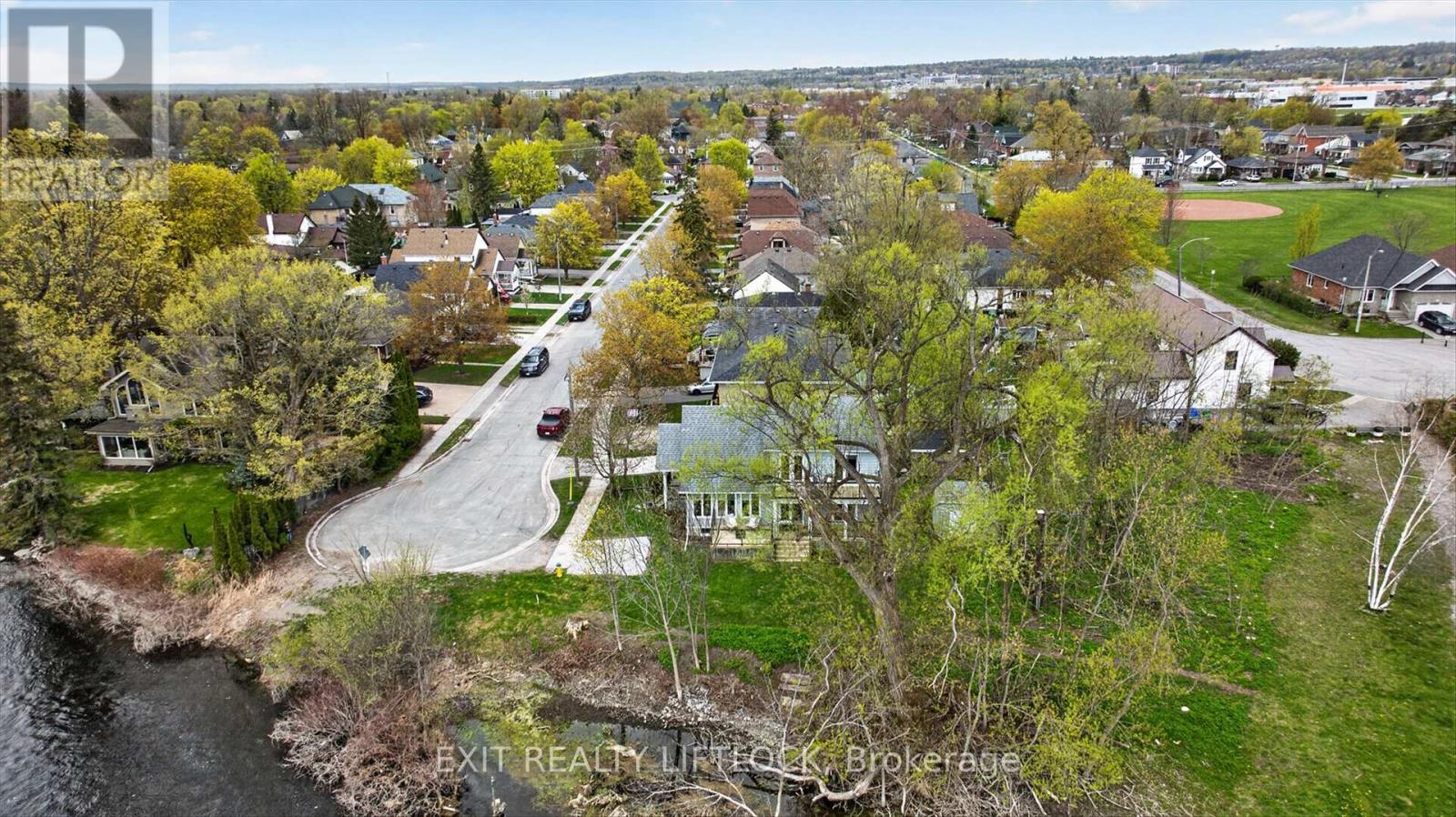 122 Fradette Avenue, Peterborough (Otonabee Ward 1), Ontario  K9J 1T5 - Photo 33 - X13110470