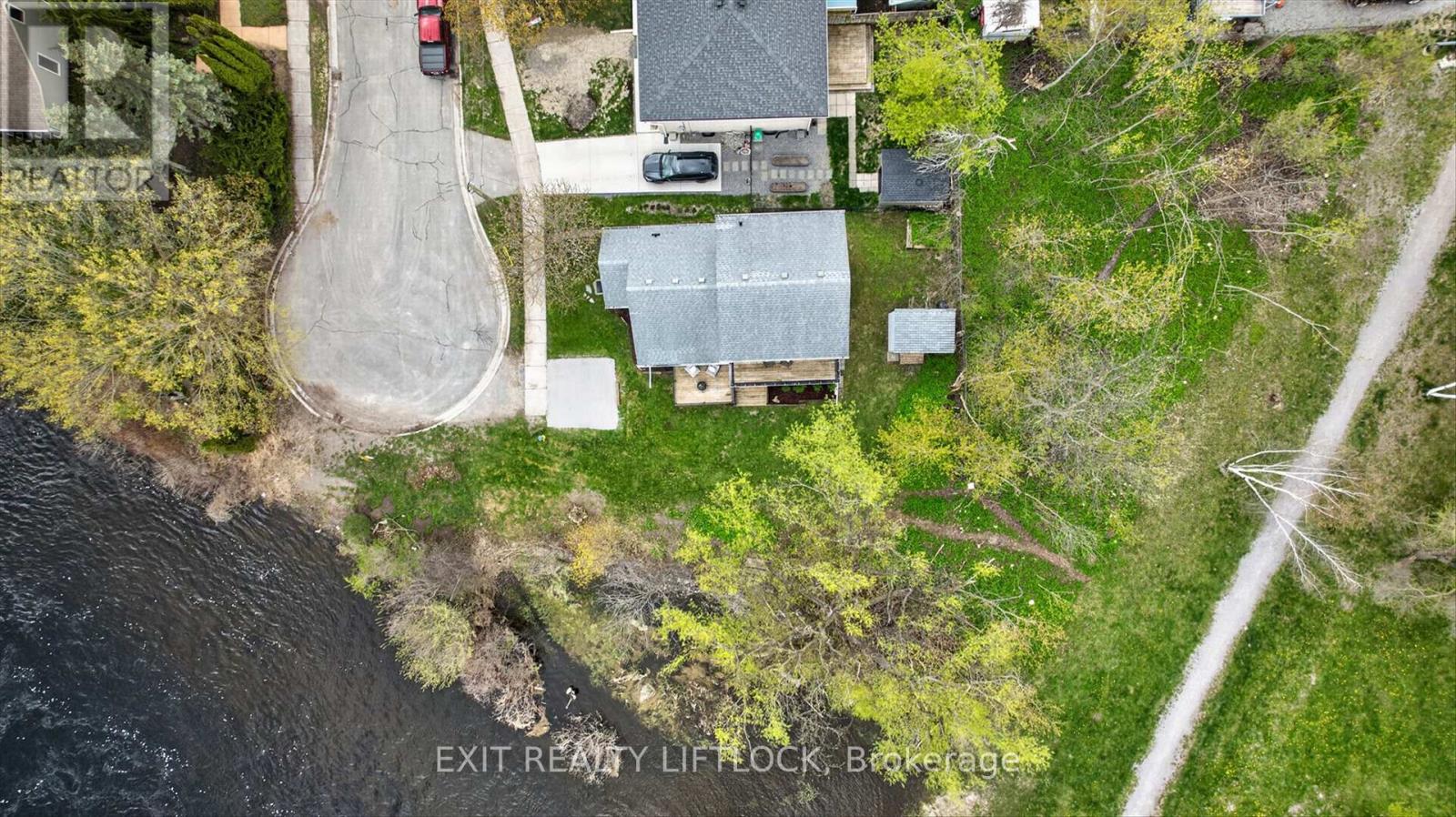 122 Fradette Avenue, Peterborough (Otonabee Ward 1), Ontario  K9J 1T5 - Photo 37 - X13110470