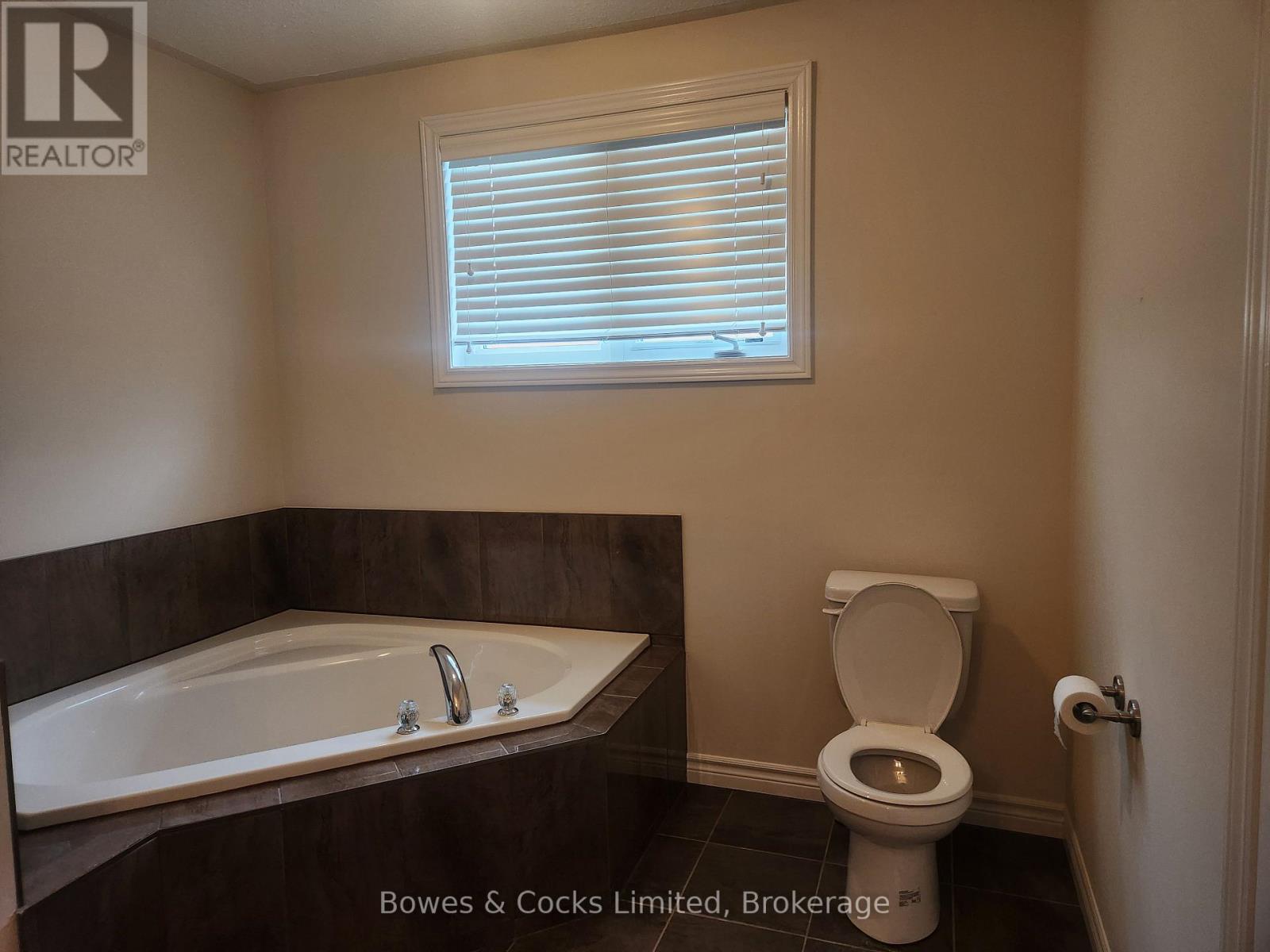 716 Sawmill Road, Peterborough (Northcrest Ward 5), Ontario  K9L 0G3 - Photo 18 - X13110582