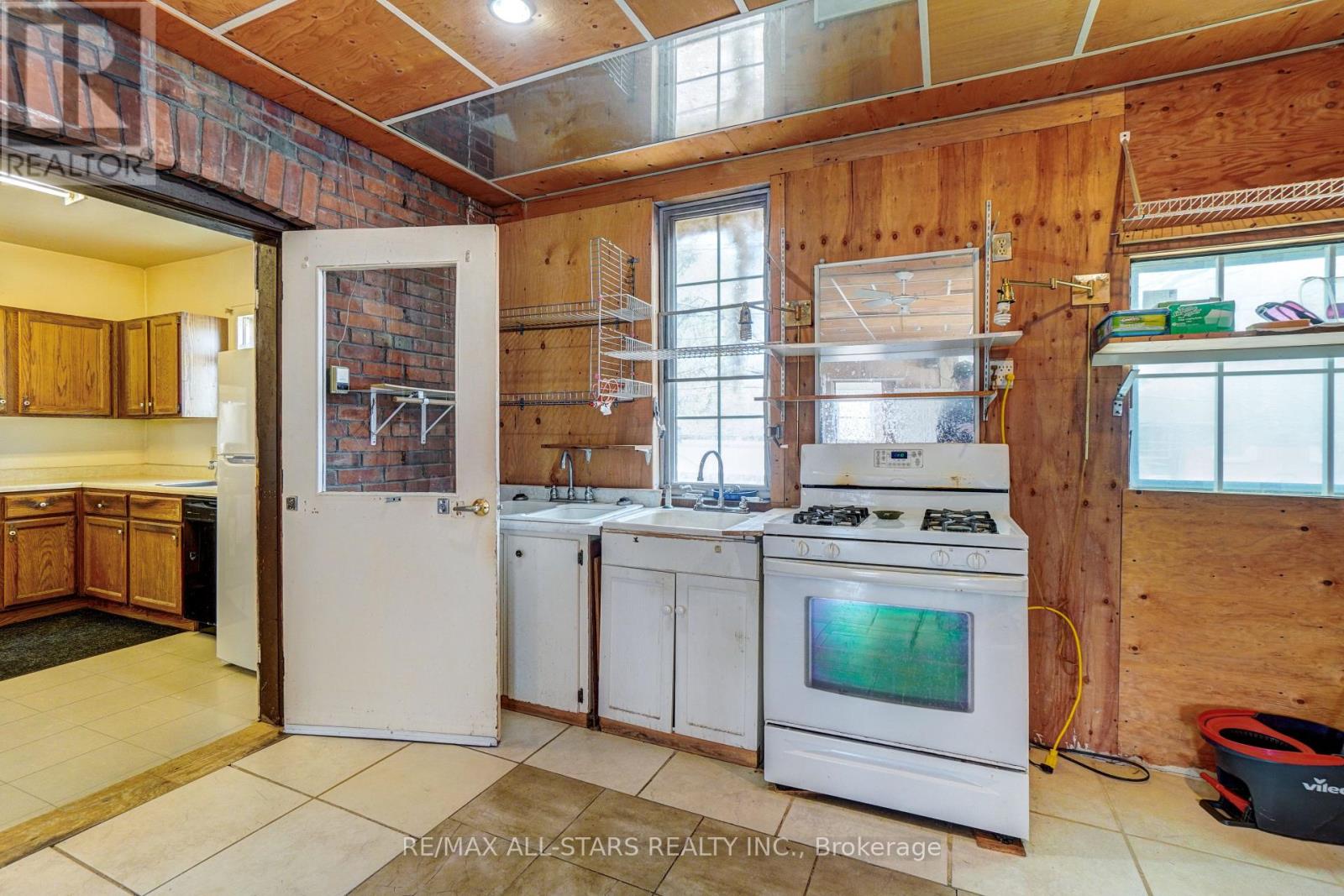 94 Adelaide Street N, Kawartha Lakes (Lindsay), Ontario  K9V 4L5 - Photo 7 - X13110960