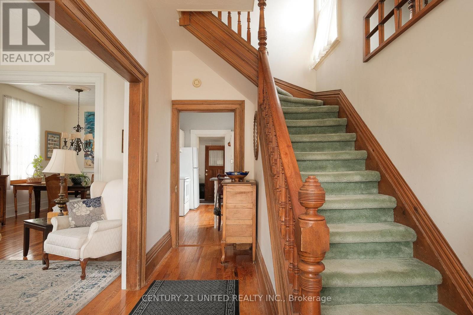 846 George Street N, Peterborough (Northcrest Ward 5), Ontario  K9H 3T7 - Photo 3 - X13110984