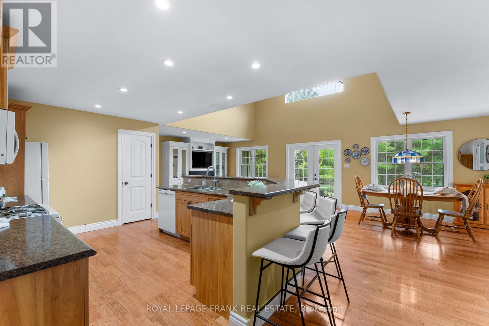 382 Lakehurst Circle Road, Trent Lakes, Ontario  K0L 1J0 - Photo 10 - X13111624