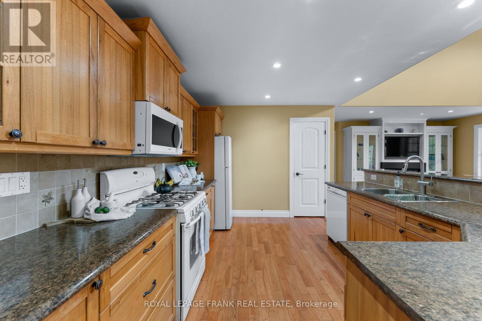382 Lakehurst Circle Road, Trent Lakes, Ontario  K0L 1J0 - Photo 5 - X13111624