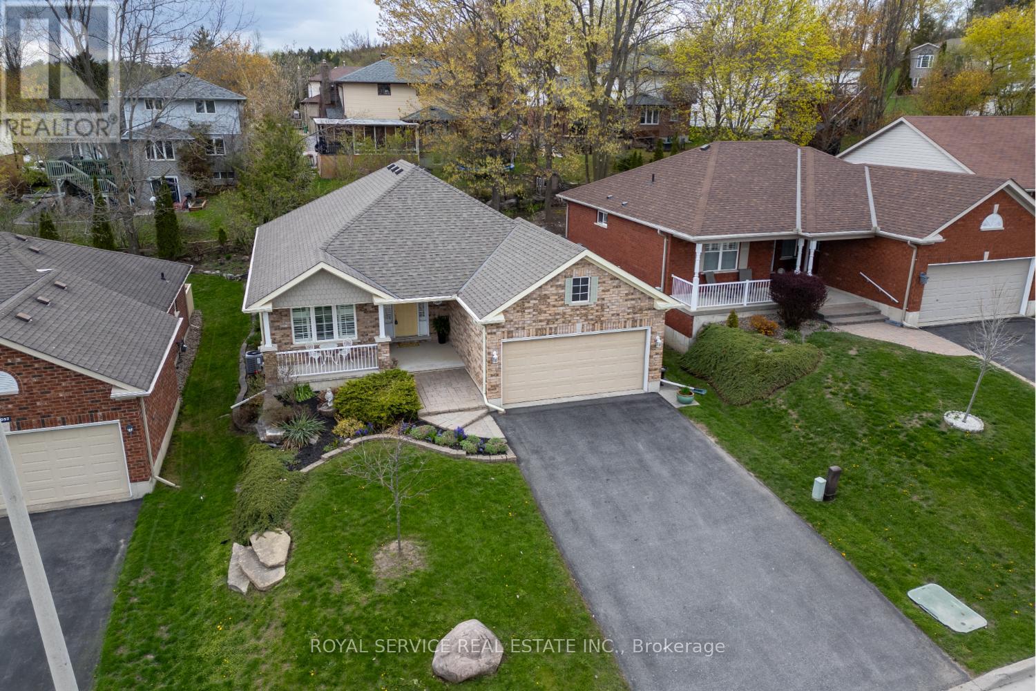 1061 Silverdale Road, Peterborough (Otonabee Ward 1), Ontario  K9J 7W5 - Photo 2 - X13113920