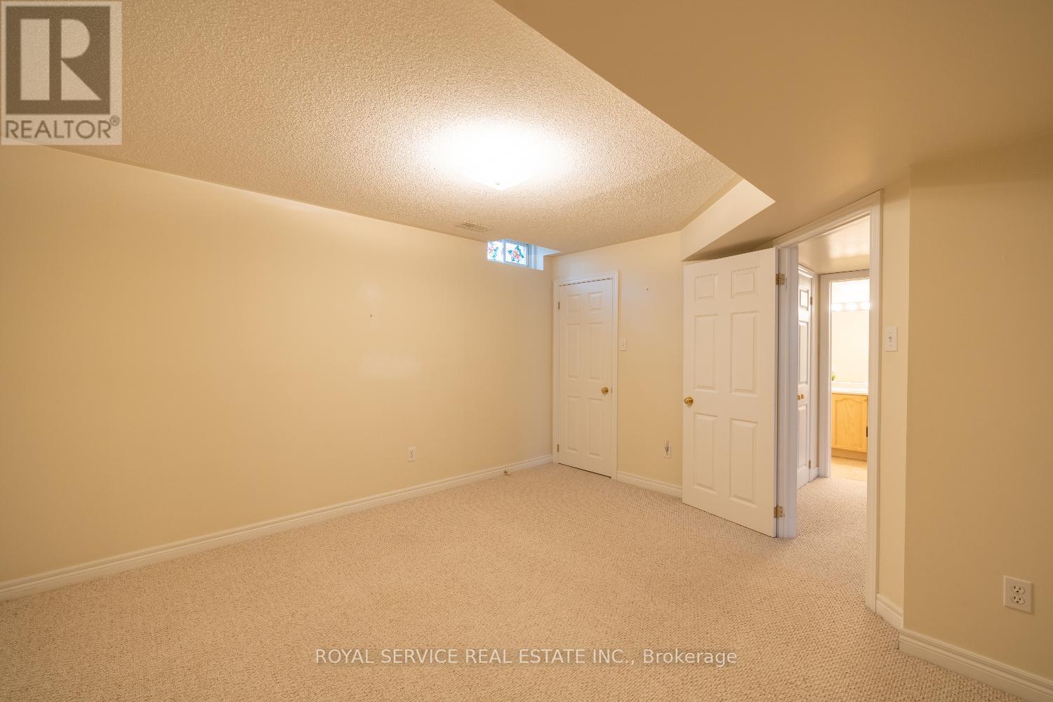 1061 Silverdale Road, Peterborough (Otonabee Ward 1), Ontario  K9J 7W5 - Photo 41 - X13113920