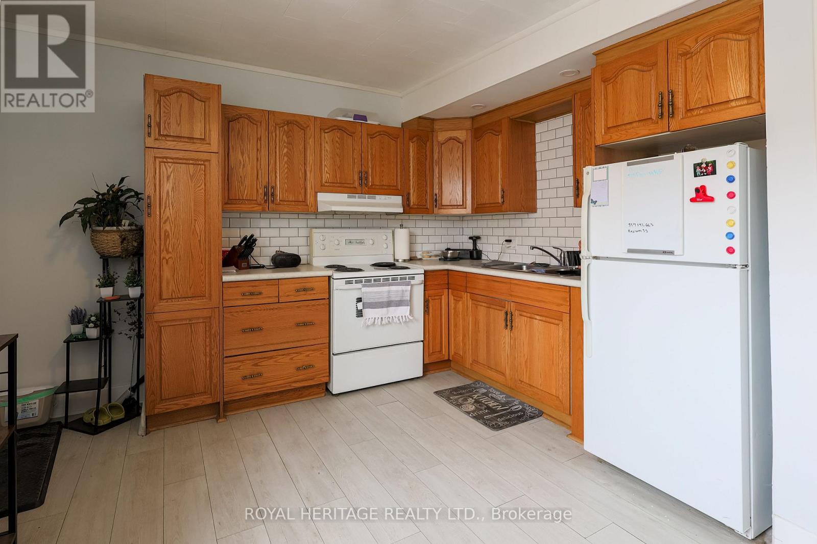 515 Park Street N, Peterborough (Town Ward 3), Ontario  K9H 4R5 - Photo 3 - X13113978