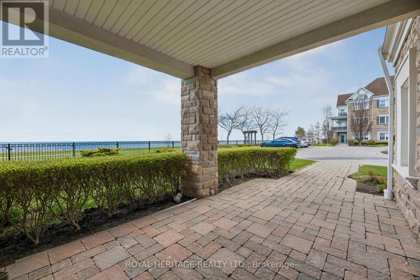 101 - 385 Lakebreeze Drive, Clarington (Newcastle), Ontario  L1B 1P5 - Photo 2 - E13115478