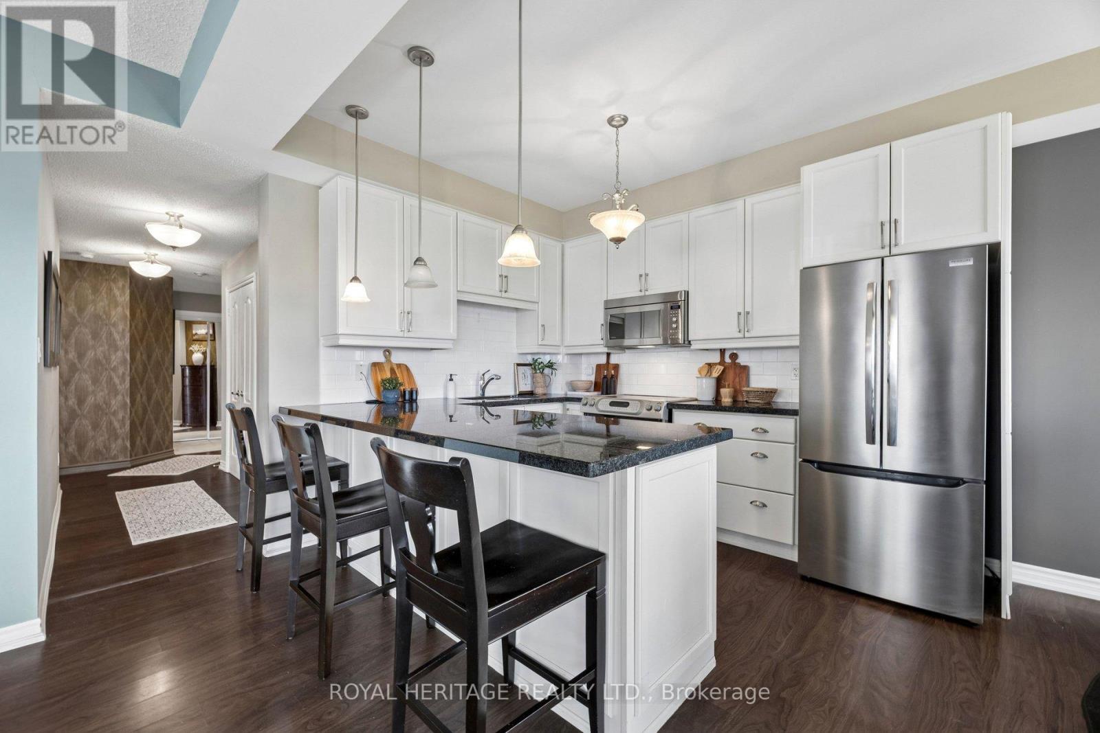 101 - 385 Lakebreeze Drive, Clarington (Newcastle), Ontario  L1B 1P5 - Photo 4 - E13115478