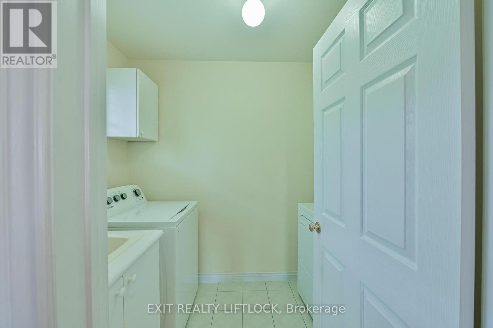 2498 Marsdale Drive, Peterborough (Ashburnham Ward 4), Ontario  K9L 1R4 - Photo 11 - X13115448