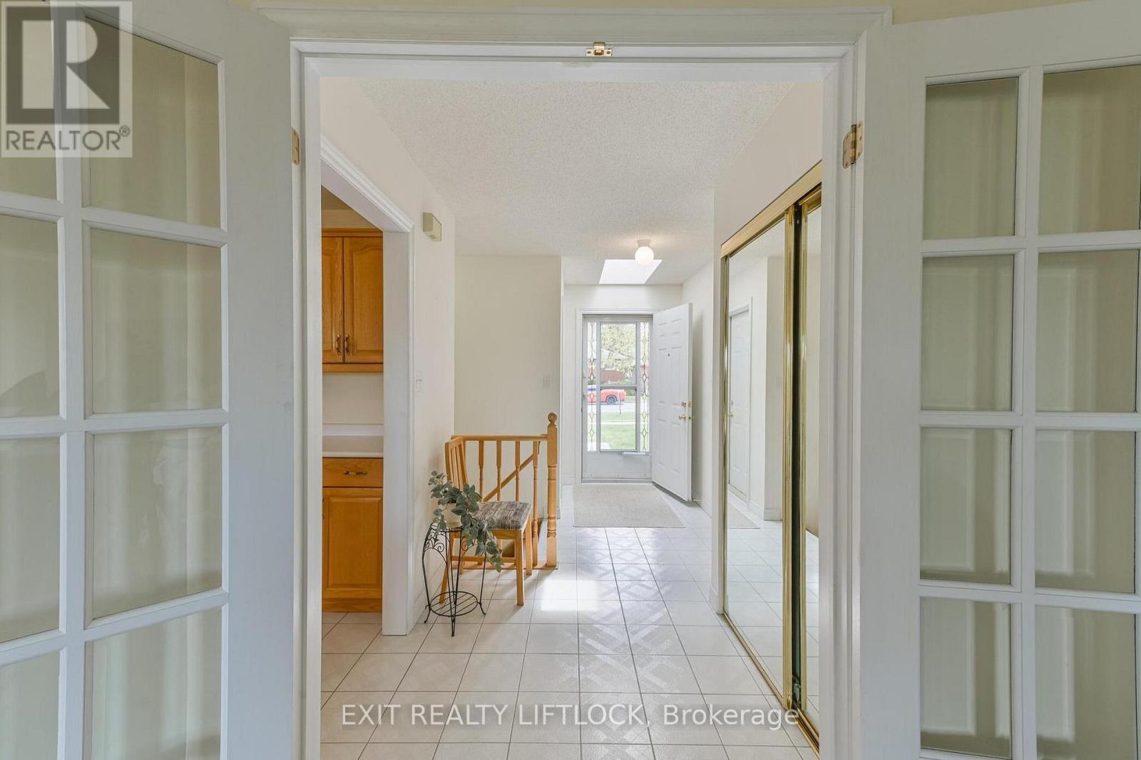2498 Marsdale Drive, Peterborough (Ashburnham Ward 4), Ontario  K9L 1R4 - Photo 18 - X13115448