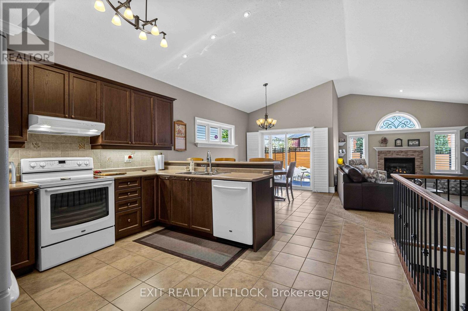 640 Heritage Trail, Peterborough (Northcrest Ward 5), Ontario  K9L 0A7 - Photo 11 - X13115652