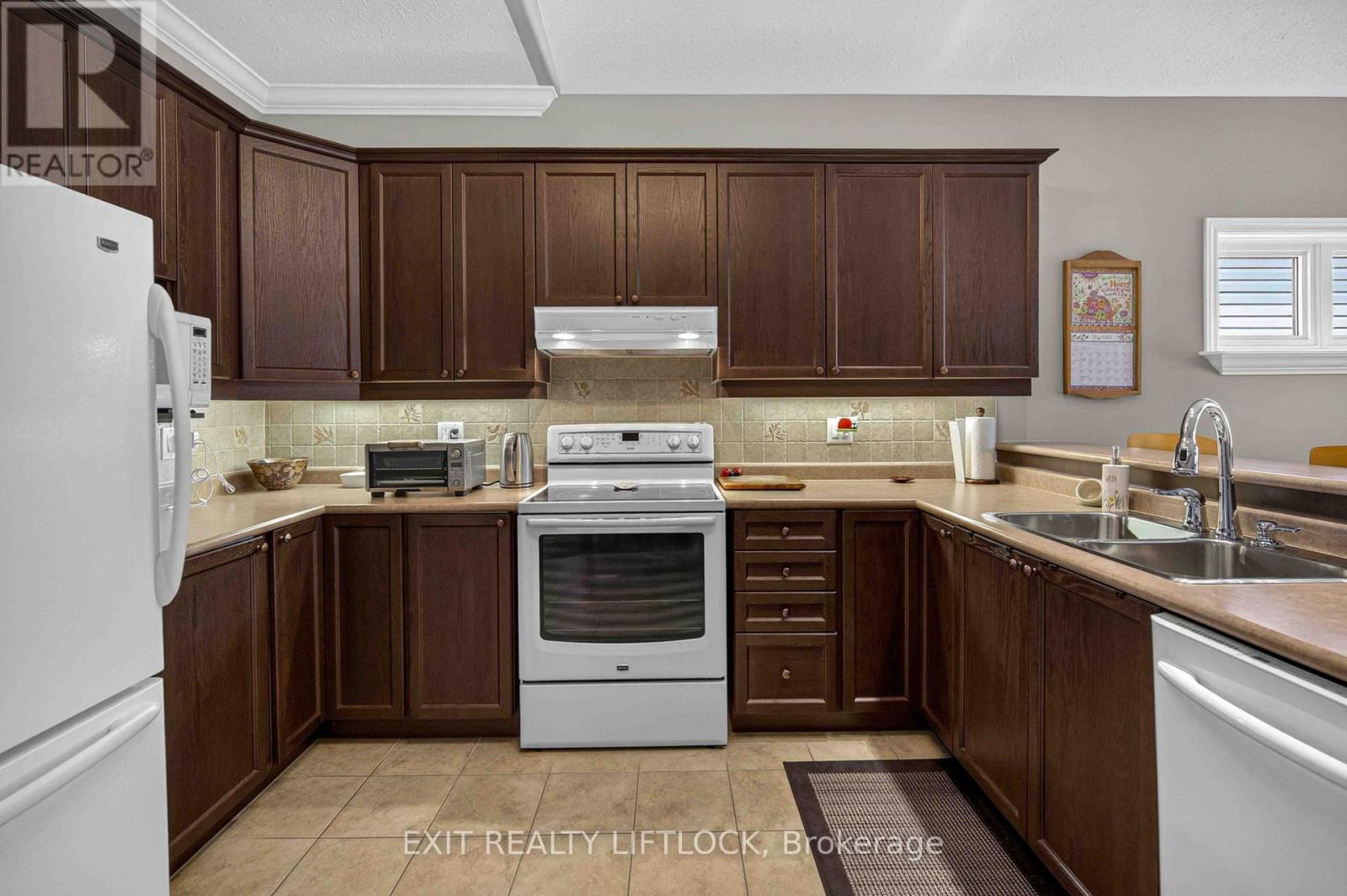 640 Heritage Trail, Peterborough (Northcrest Ward 5), Ontario  K9L 0A7 - Photo 12 - X13115652