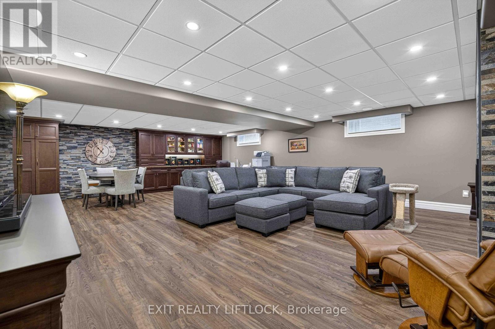 640 Heritage Trail, Peterborough (Northcrest Ward 5), Ontario  K9L 0A7 - Photo 29 - X13115652