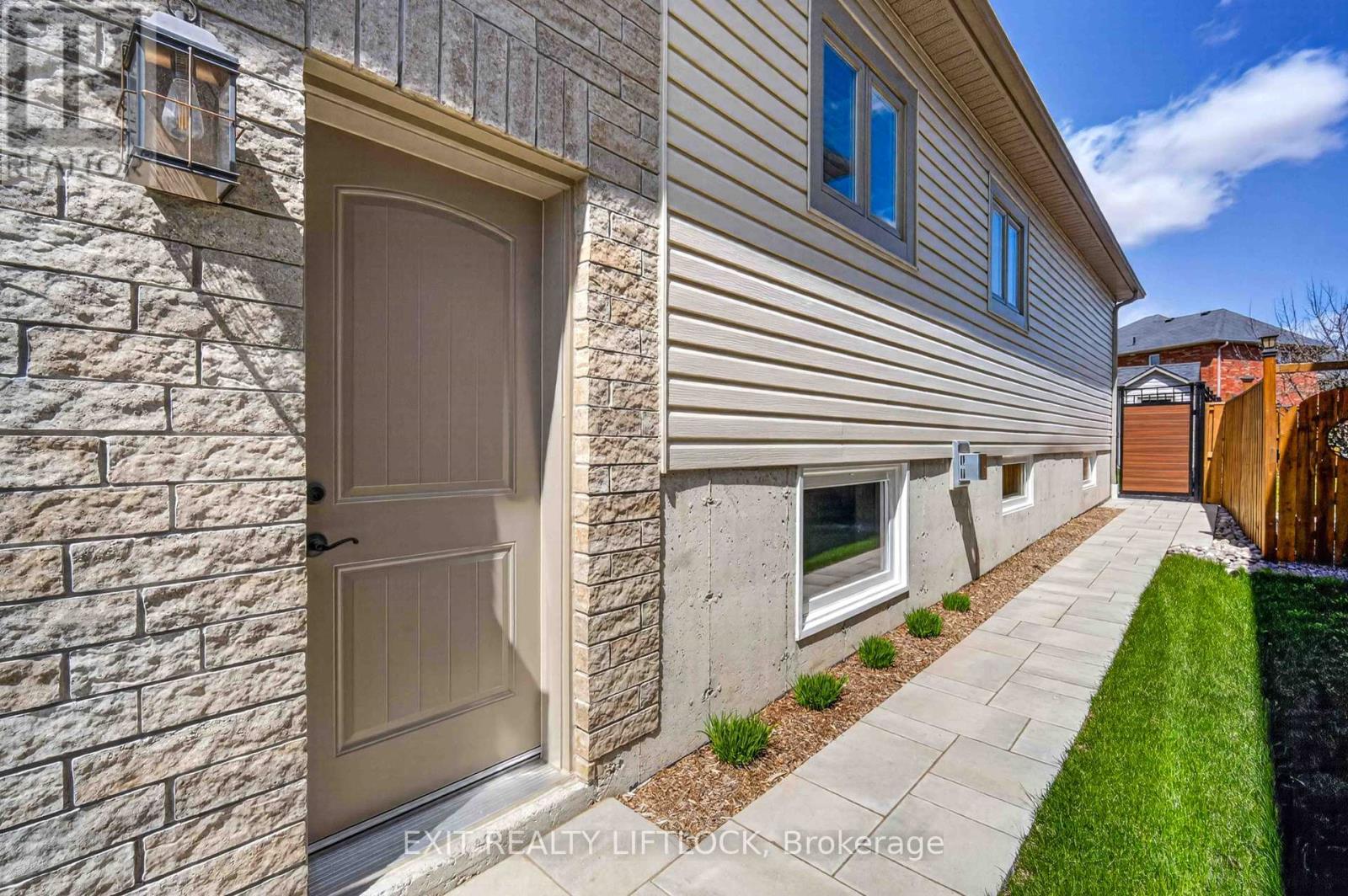 640 Heritage Trail, Peterborough (Northcrest Ward 5), Ontario  K9L 0A7 - Photo 47 - X13115652