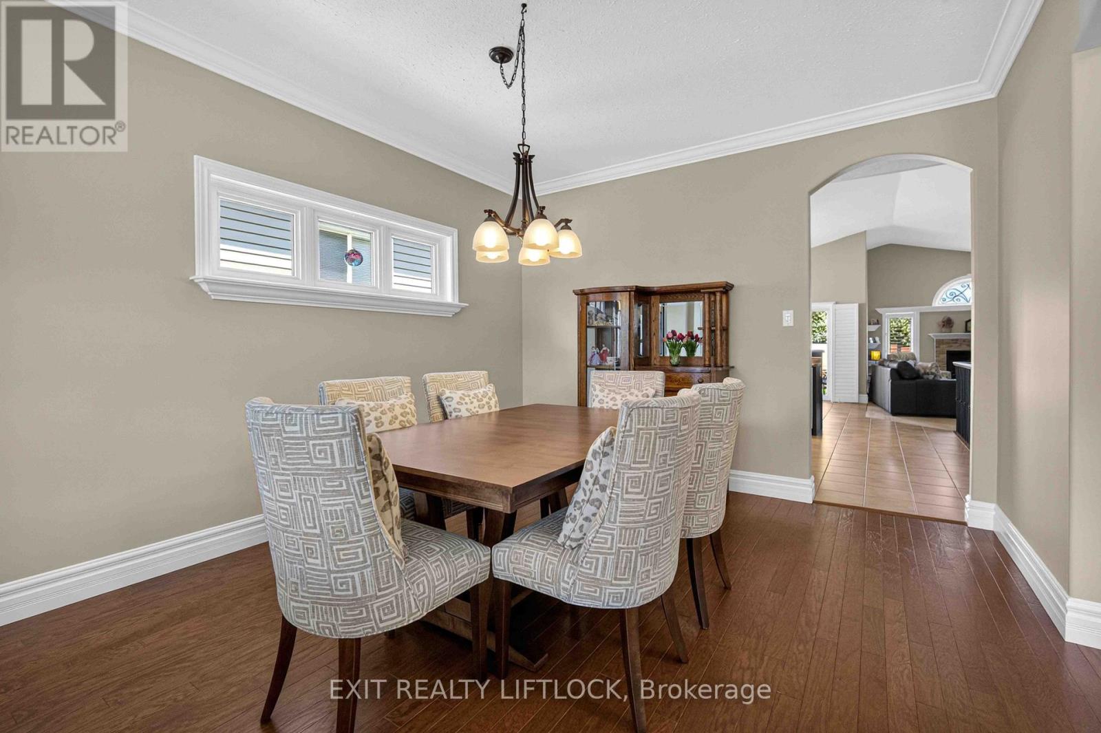 640 Heritage Trail, Peterborough (Northcrest Ward 5), Ontario  K9L 0A7 - Photo 8 - X13115652