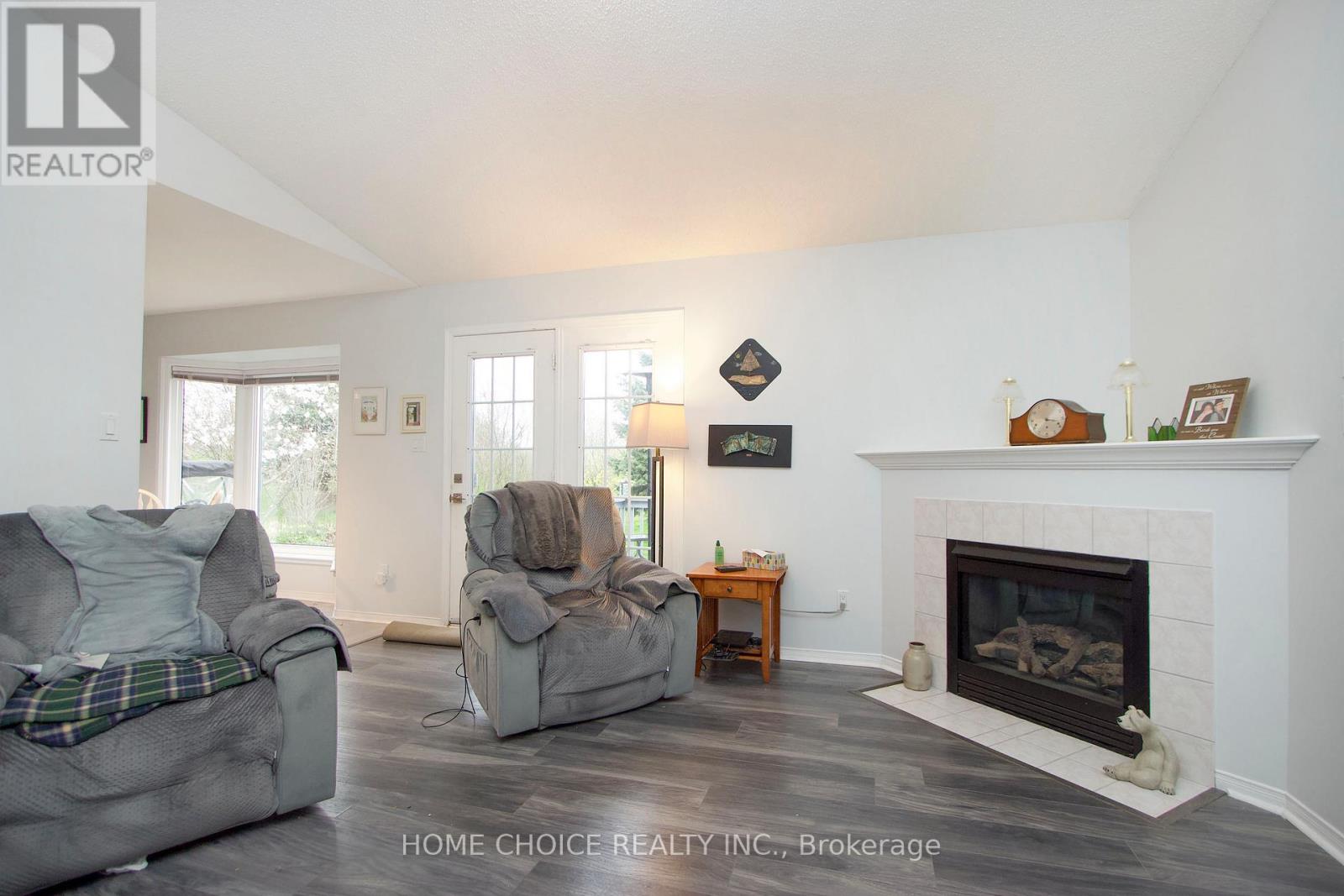 27 Niagara Trail, Clarington (Bowmanville), Ontario  L1B 1A2 - Photo 13 - E13115358