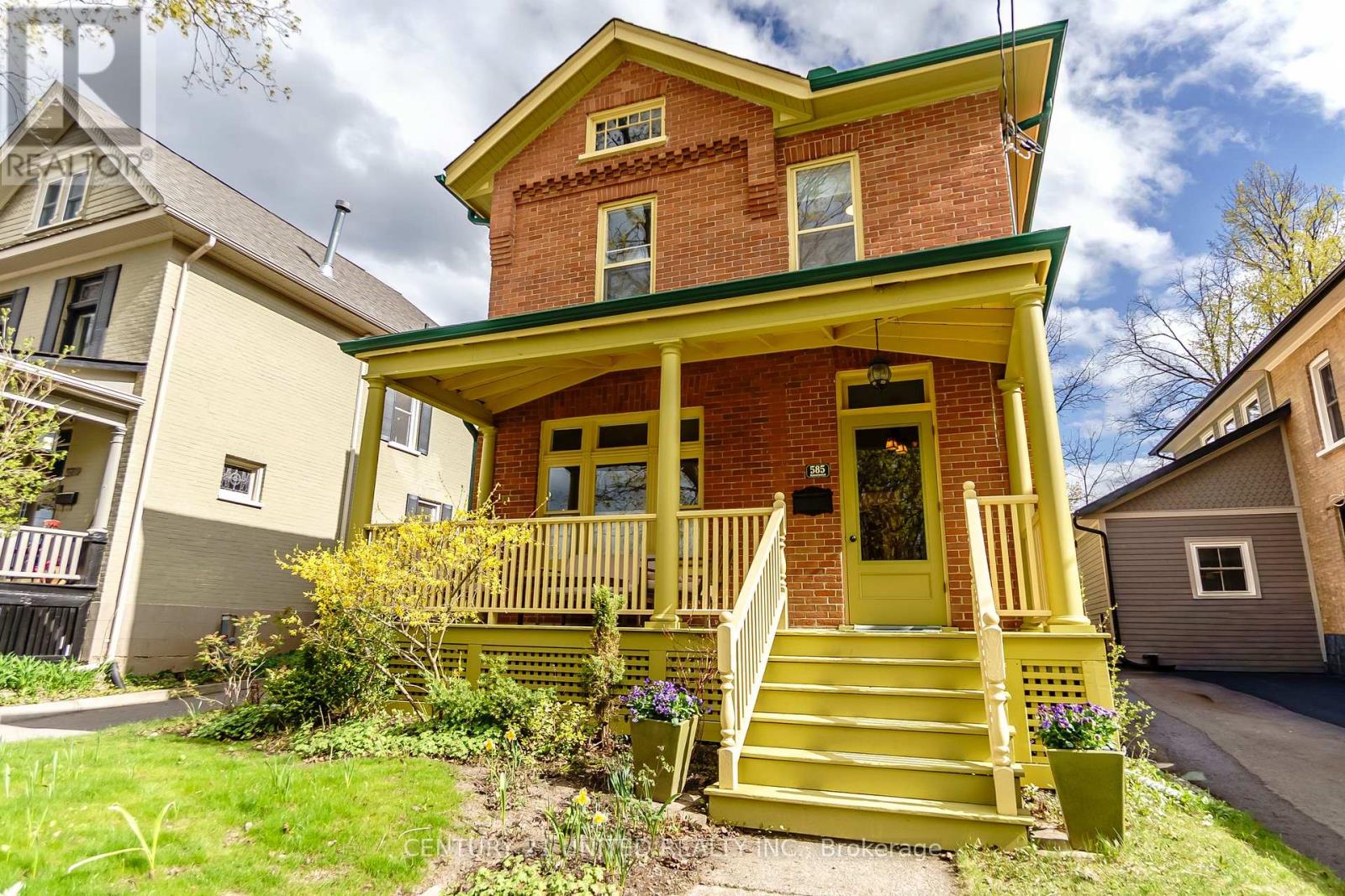 585 Homewood Avenue, Peterborough (Town Ward 3), Ontario  K9H 2N4 - Photo 2 - X13115744