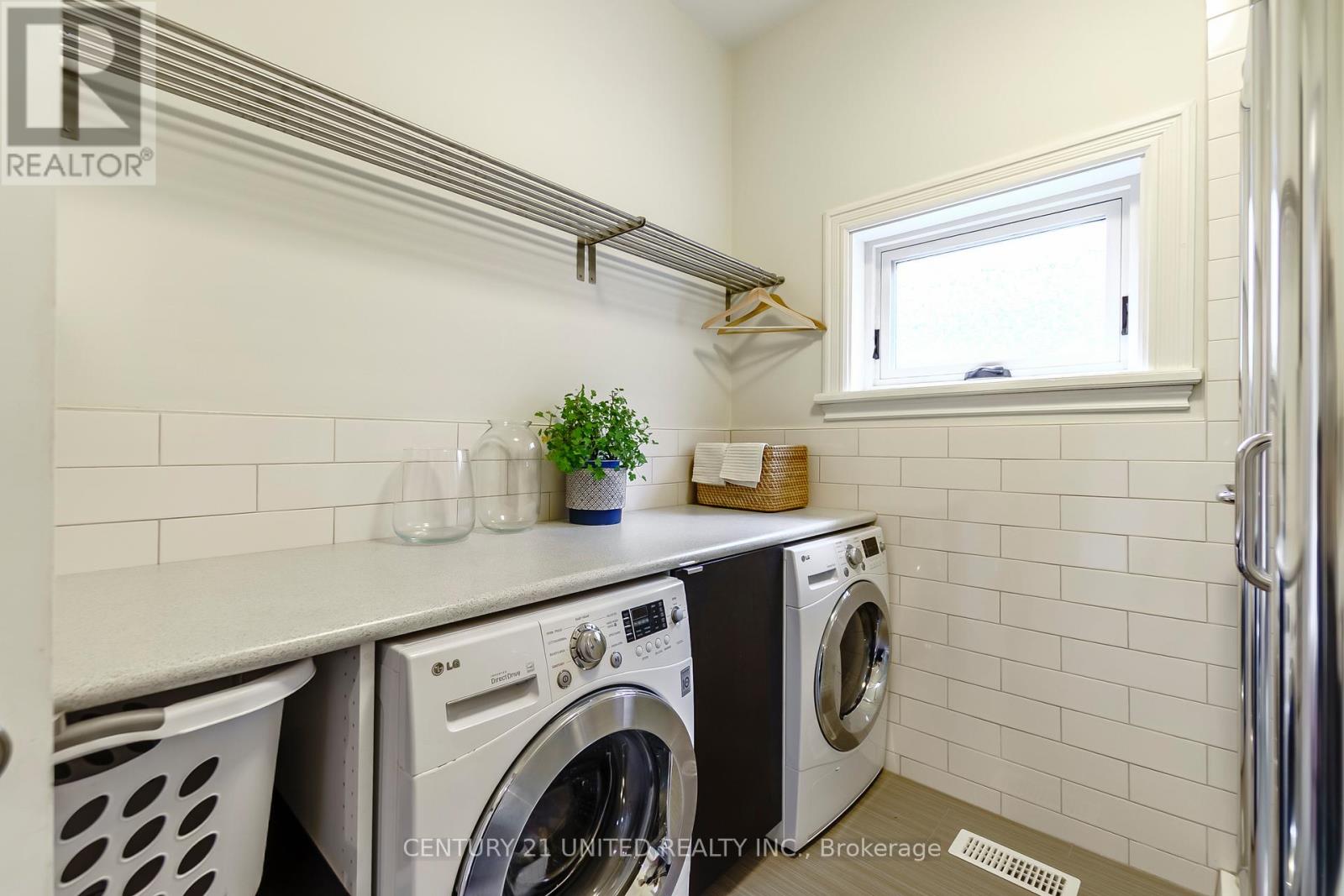 585 Homewood Avenue, Peterborough (Town Ward 3), Ontario  K9H 2N4 - Photo 25 - X13115744