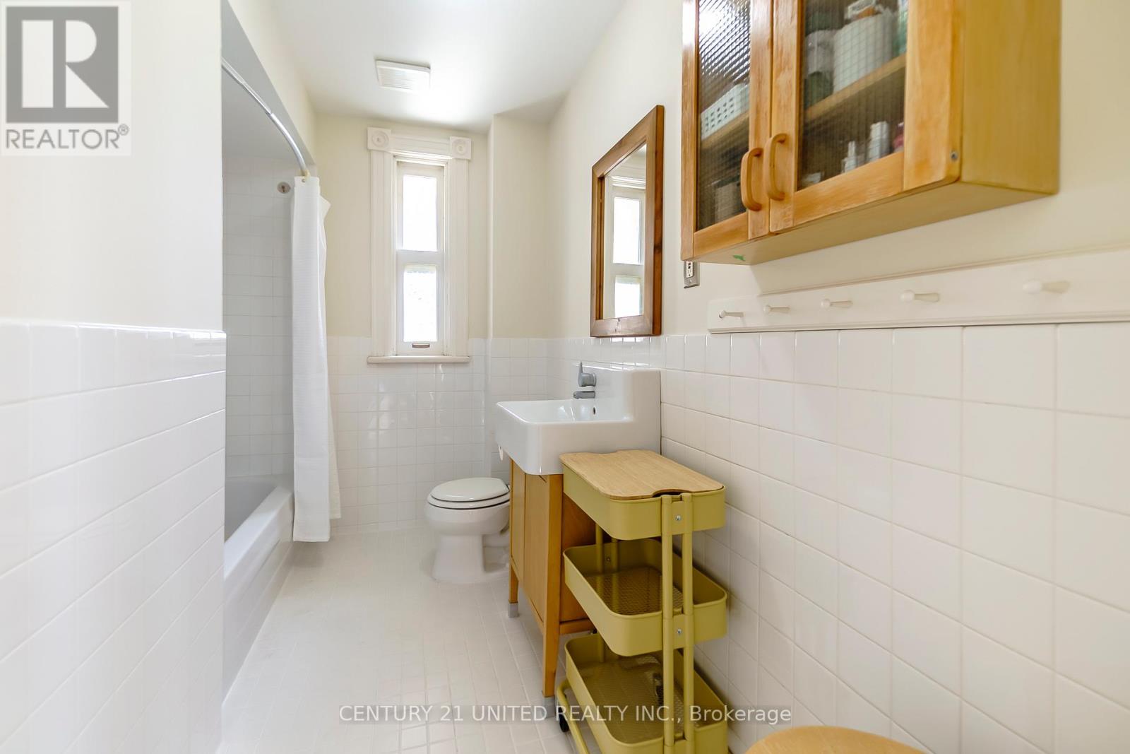 585 Homewood Avenue, Peterborough (Town Ward 3), Ontario  K9H 2N4 - Photo 39 - X13115744