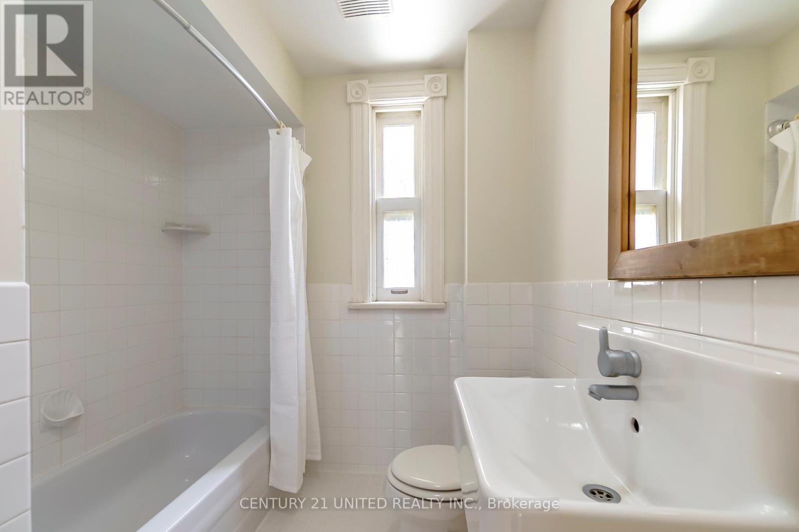 585 Homewood Avenue, Peterborough (Town Ward 3), Ontario  K9H 2N4 - Photo 40 - X13115744