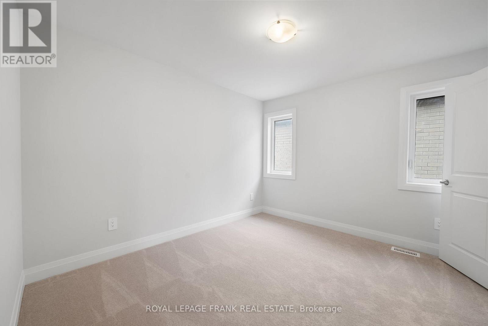 7 Walters Street, Kawartha Lakes (Lindsay), Ontario  K9V 0S2 - Photo 30 - X13115776
