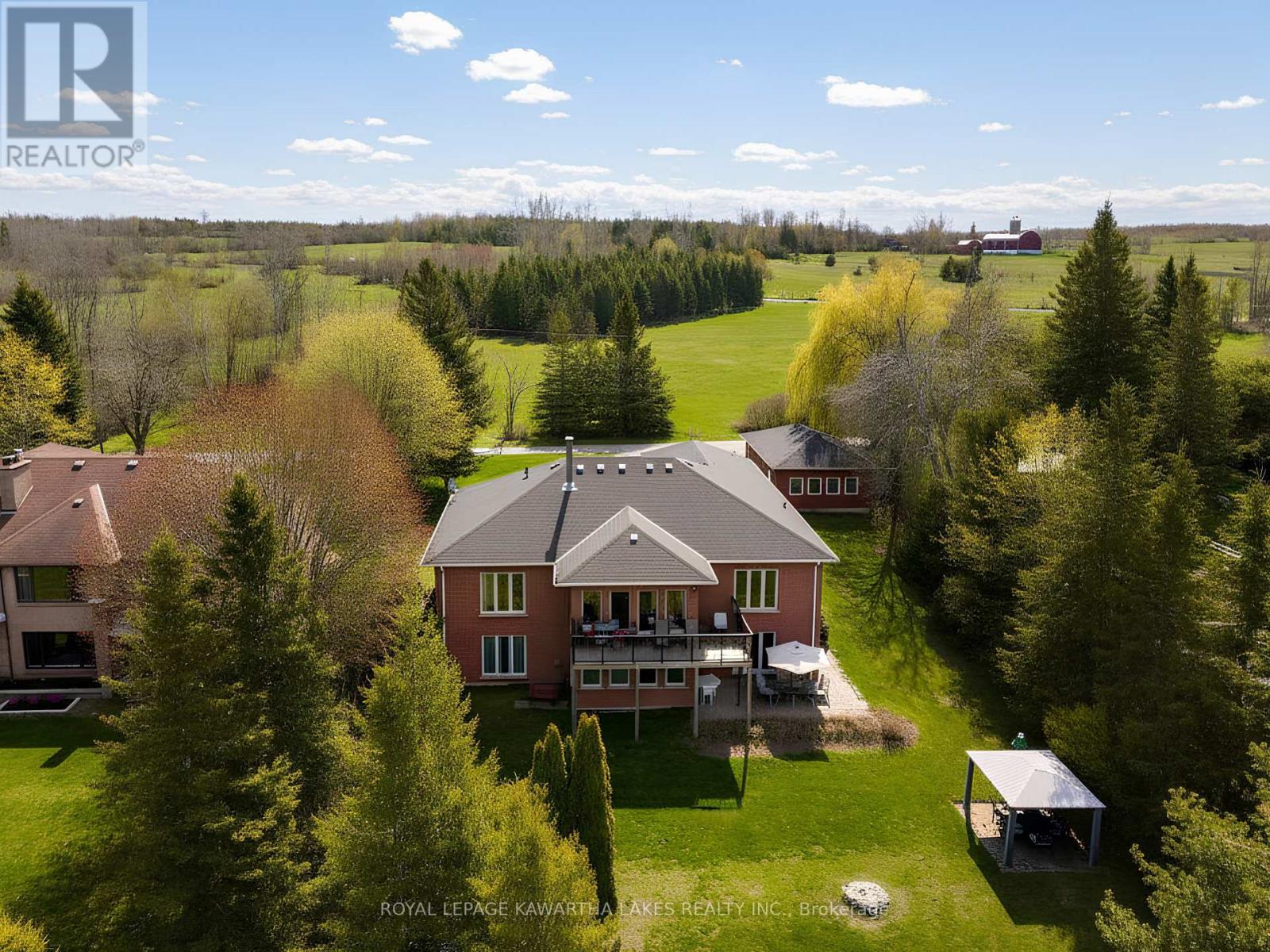 21 Emerald Street, Kawartha Lakes (Fenelon), Ontario  K9V 4R6 - Photo 2 - X13116588