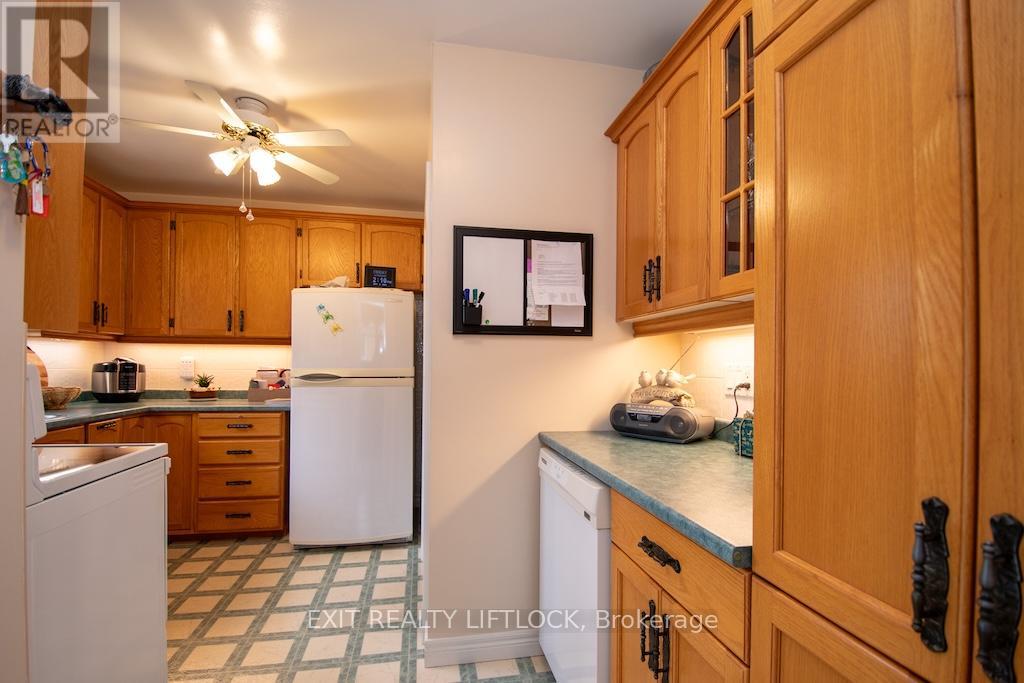 529 Shirley Avenue, Peterborough (Otonabee Ward 1), Ontario  K9J 5N9 - Photo 12 - X13117000