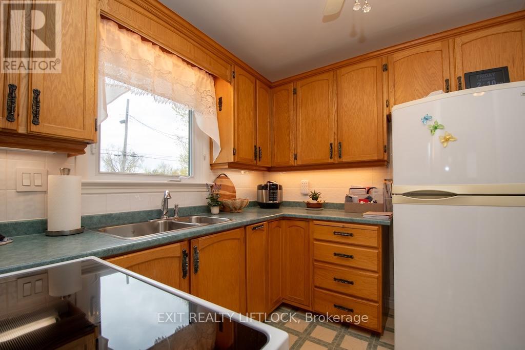 529 Shirley Avenue, Peterborough (Otonabee Ward 1), Ontario  K9J 5N9 - Photo 13 - X13117000