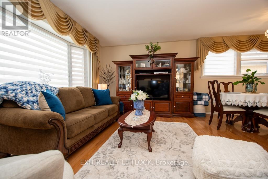 529 Shirley Avenue, Peterborough (Otonabee Ward 1), Ontario  K9J 5N9 - Photo 4 - X13117000